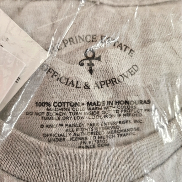 UO Prince Sign O' The Times 1987 Album Baggy Tee in Distressed Gray Sz L/XL NWT - Picture 7 of 9